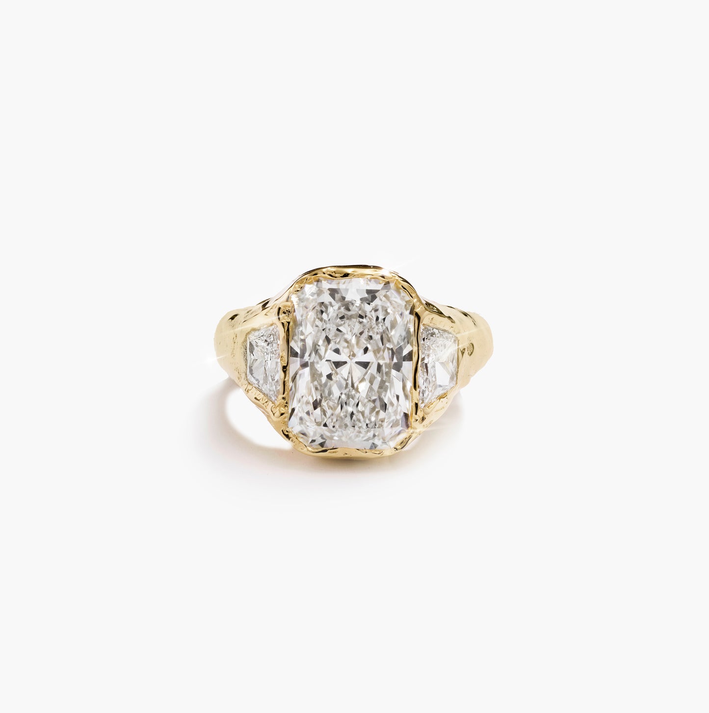 VOYAGE RADIANT TRINITY DIAMOND RING