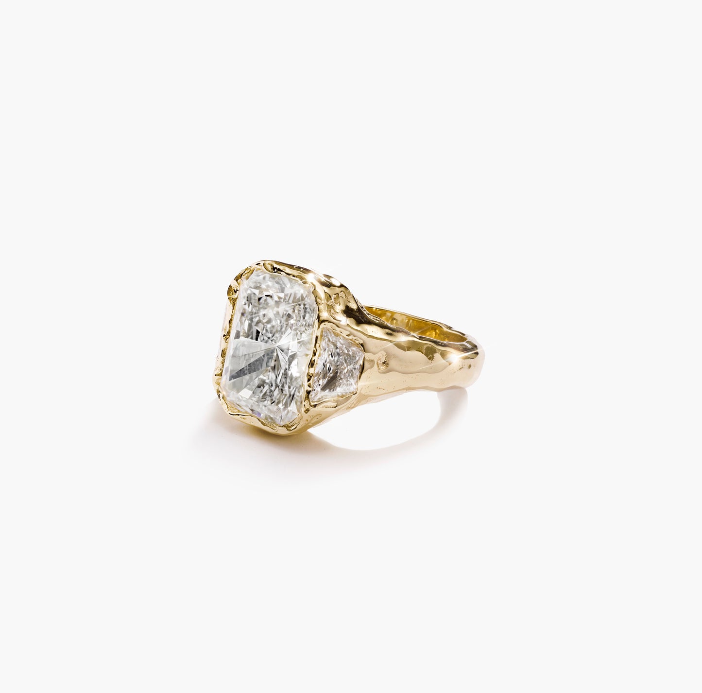 VOYAGE RADIANT TRINITY DIAMOND RING