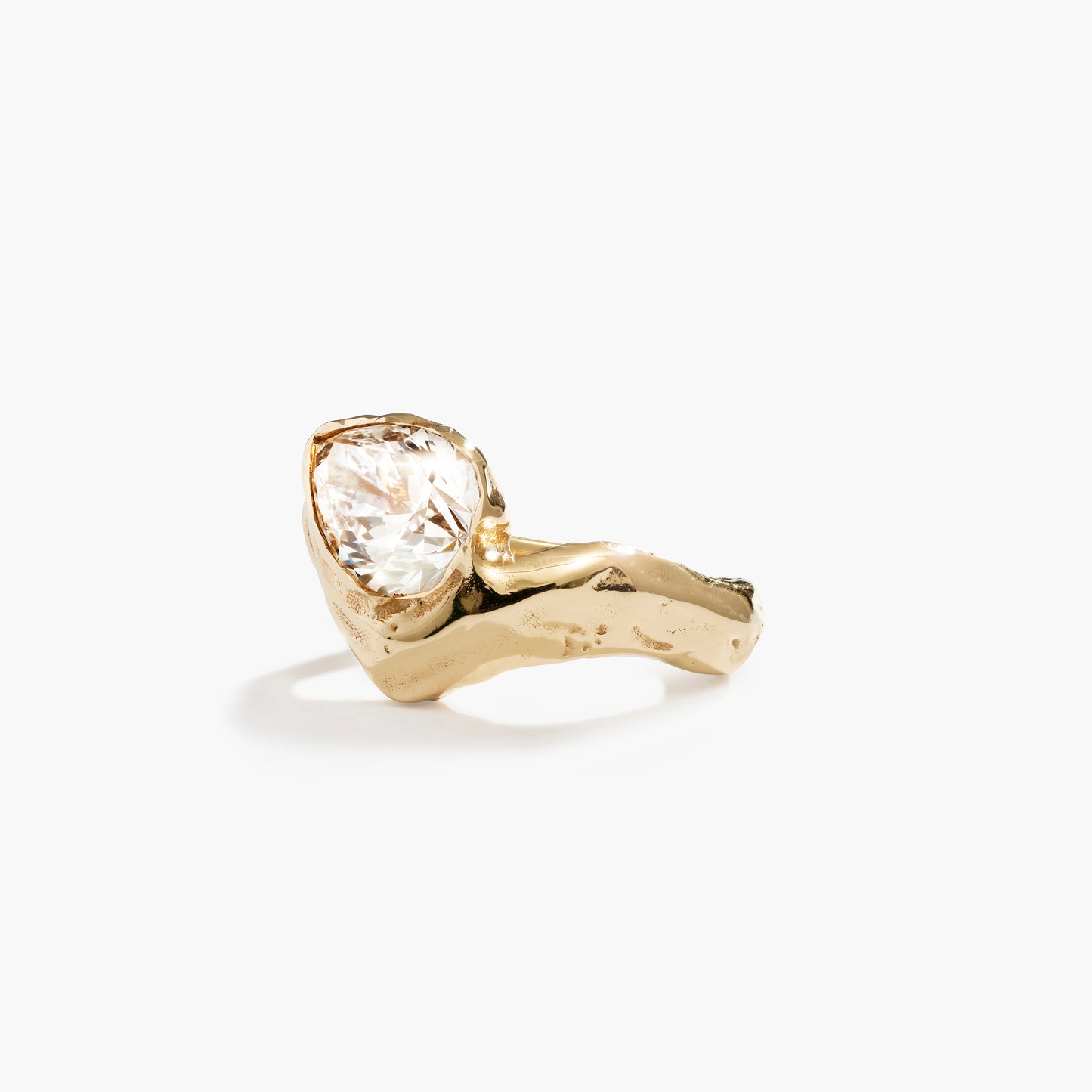VERVE PEAR DIAMOND RING LIGHT