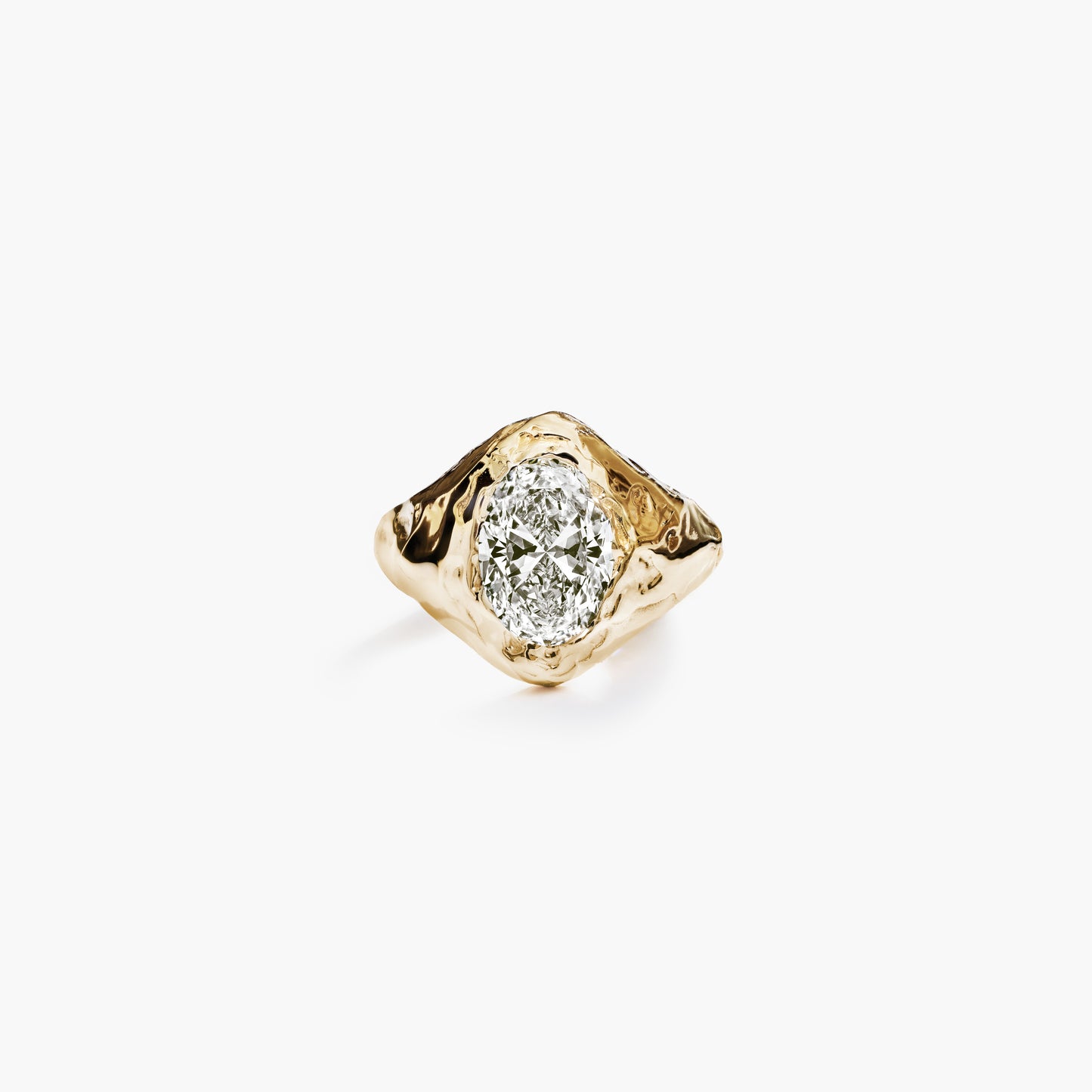 ALFA OVAL DIAMOND RING