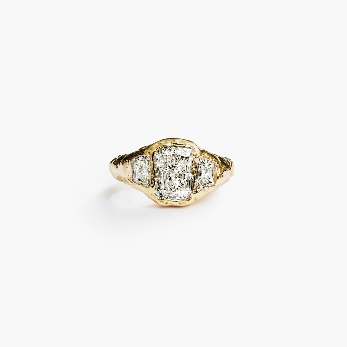 VOYAGE TRINITY DIAMOND RING LIGHT