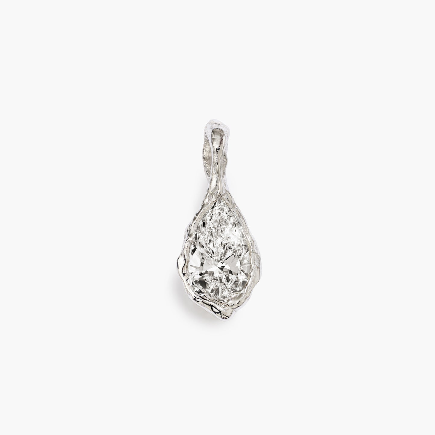 ALFA PEAR DIAMOND PENDANT BOLD